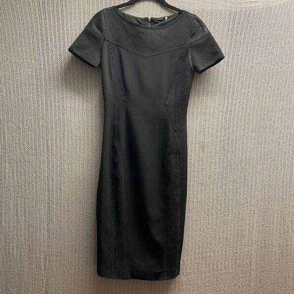 Elie Tahari black net front back zipper great condition - Picture 3 of 11